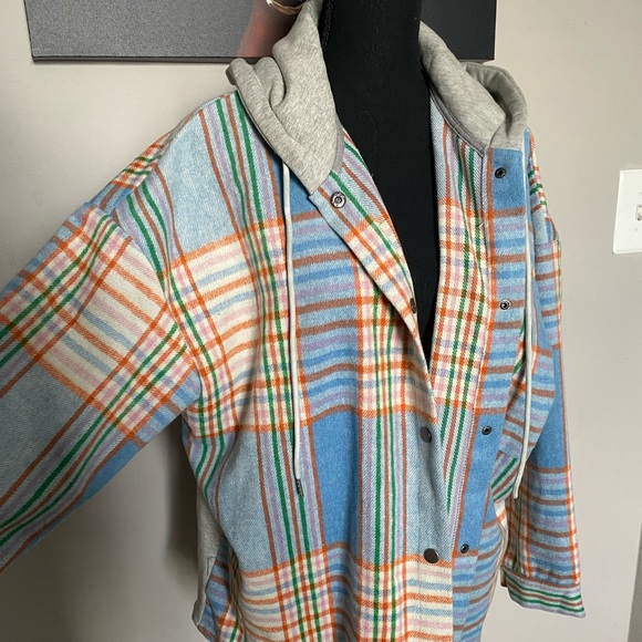 Trendy Plaid Striped Hoodie 🎬 - Picture 4 of 9